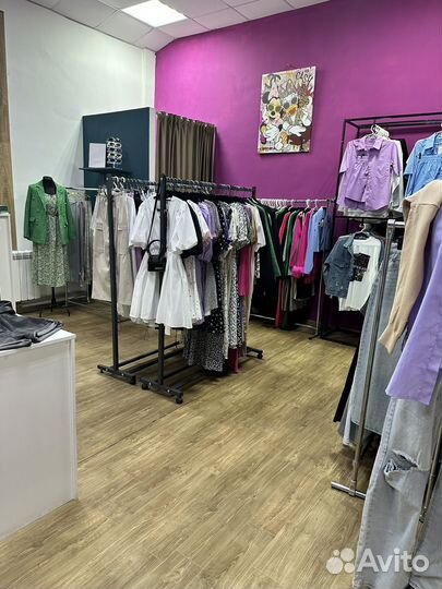 Готовый бизнес Шоурум отдел женской одежды