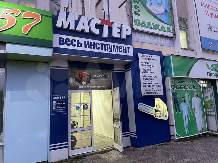 Торговое с отдельным входом в доме моды, 164 м²