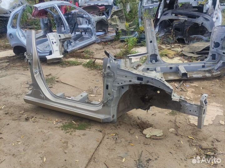 Kia Rio 3 четверть передняя правая