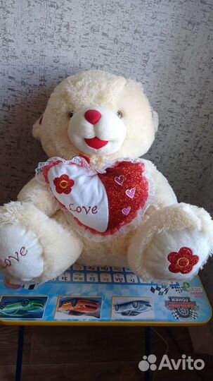 Плюшевый медведь