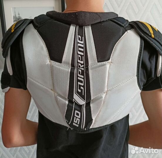 Нагрудник хоккейный