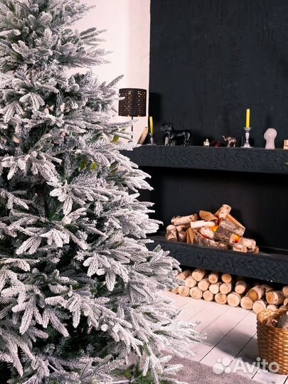 Искусственная елка новая + 8 аксессуаров