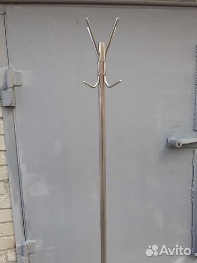 Вешалка напольная
