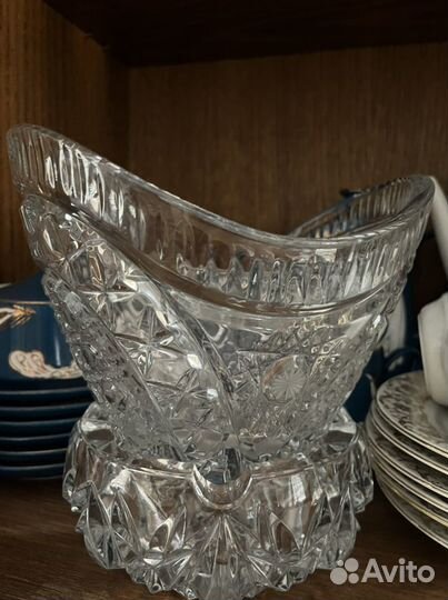 Хрустальная ваза