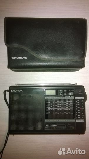 Переносной радиоприёмник Grundig Yacht Boy 206