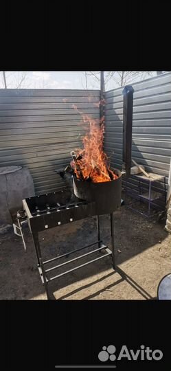 Мангал с трубой и чугунный казан