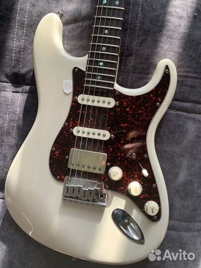 Fender american deluxe stratocaster