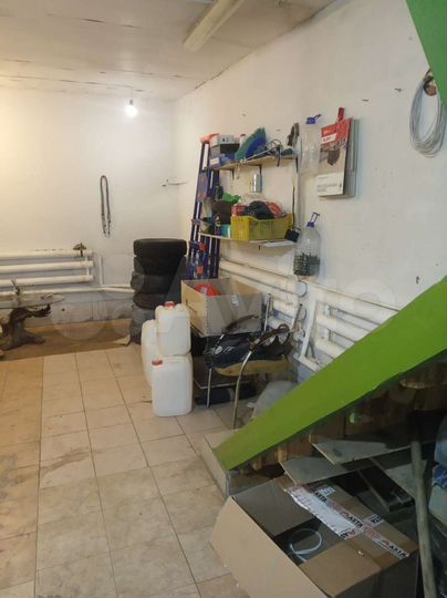 Гараж, > 30 м²