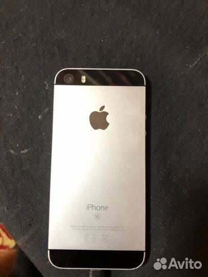 iPhone SE, 32 ГБ