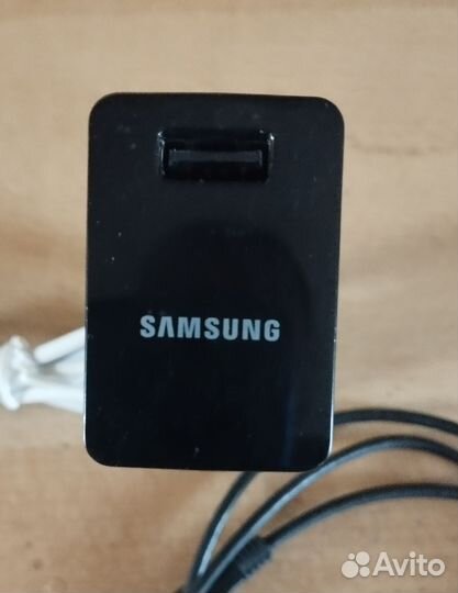 Зарядка Samsung 5V. 2A. новое