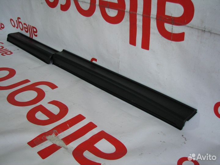 Mazda CX-5 накладка двери передней правой 2017+