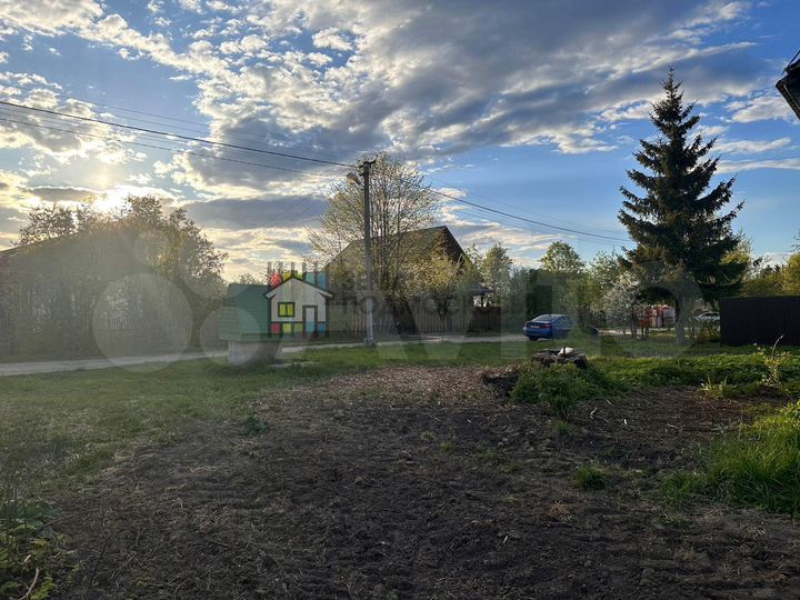 Дом 26 м² на участке 21 сот.