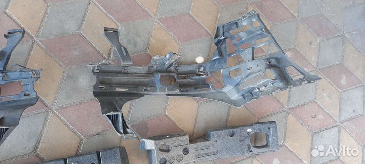 Крепления переднего бампера w211