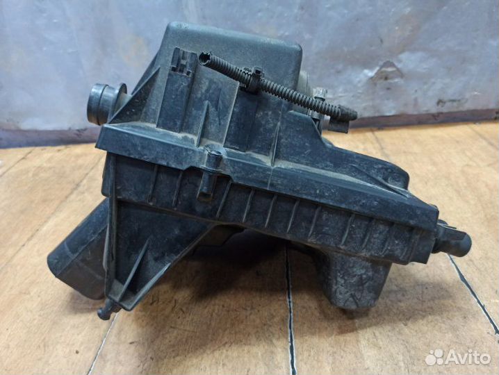 Корпус воздушного фильтра Opel Insignia 2008-2013