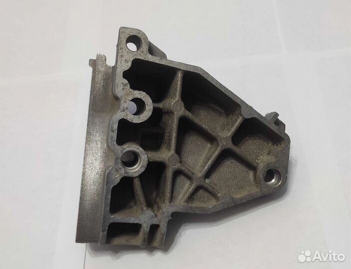 Кронштейн опоры двигателя ваз
