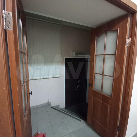 4-к. квартира, 122,2 м², 1/5 эт.