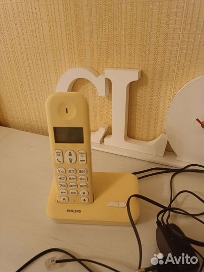 Беспроводной домашний телефон