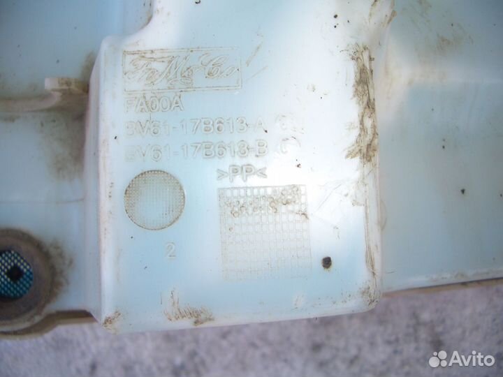 Бачок омывателя лобового стекла Форд Фокус 3 с11