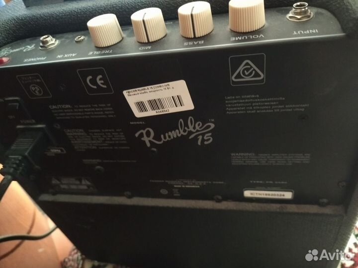 Комбоусилитель для бас-гитары Fender Rumble 15