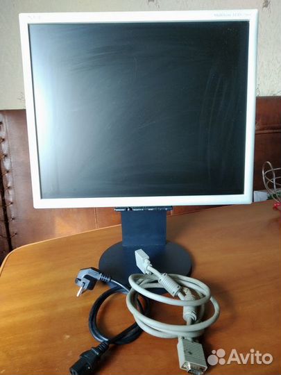 Монитор NEC MultiSync LCD 1770NX