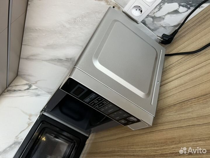 Микроволновая печь Sharp R-2772R(SL)