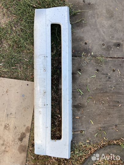 Бампер volvo vnl 670