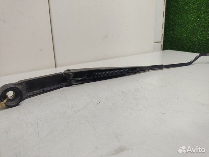 Поводок стеклоочистителя передний правый Chevrolet