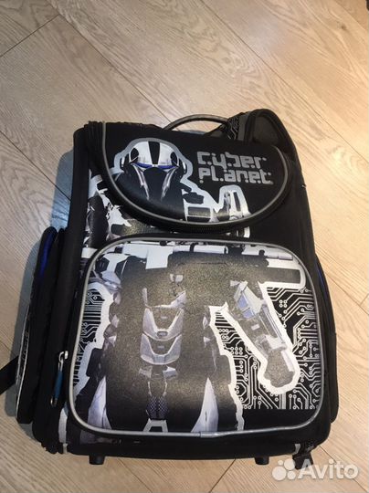 Школьный рюкзак