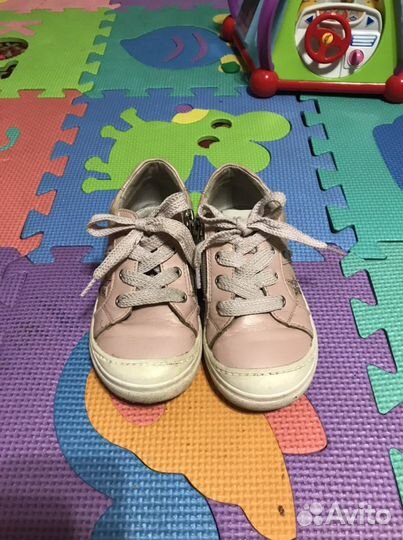 Кроссовки для девочки 27 размер