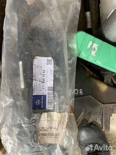 Mercedes W211 W204 патрубок охлаждения a2712001552