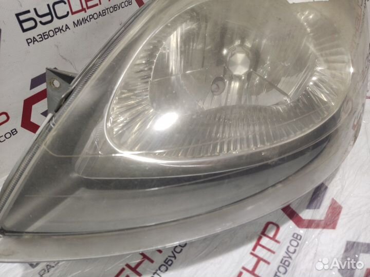 Фара левая Опель Виваро 00-06 год
