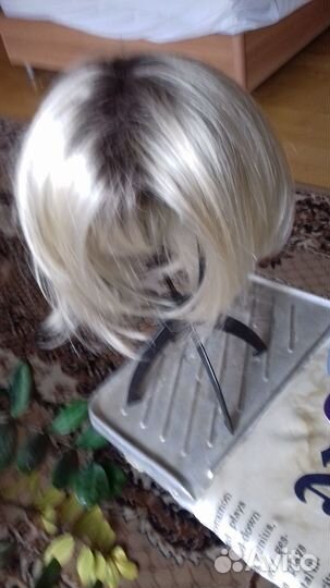 Парик из натуральных волос