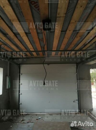 Секционные ворота