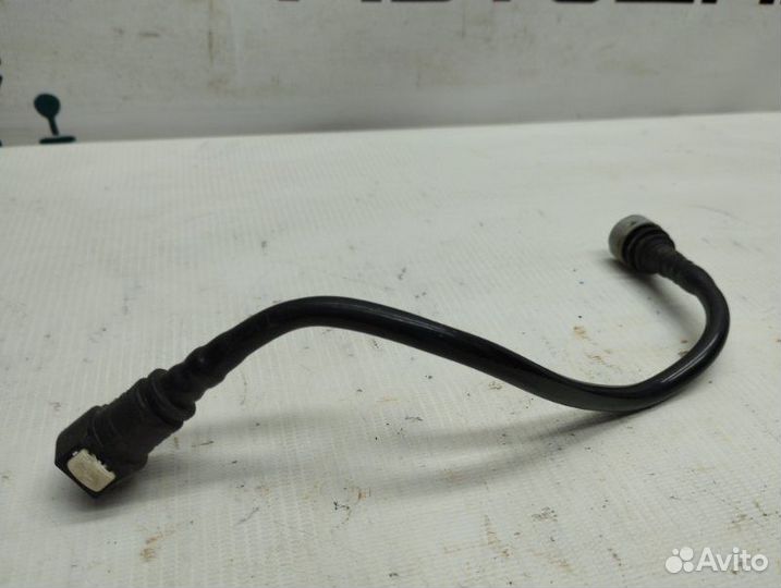 Трубка сцепления Ford Focus хэтчбек 2010