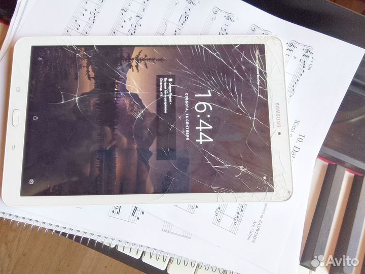 Планшет Samsung galaxy TAB E 9.6