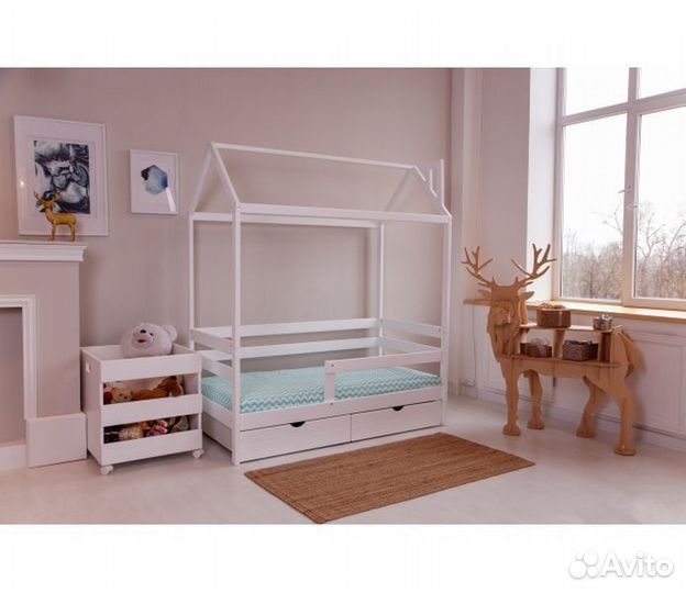 Кроватка из массива высокий борт домик для малыша