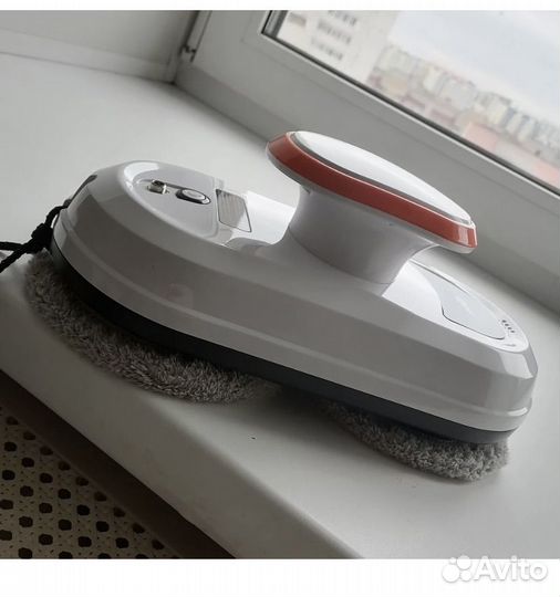 Робот мойщик окон W100, стеклоочиститель