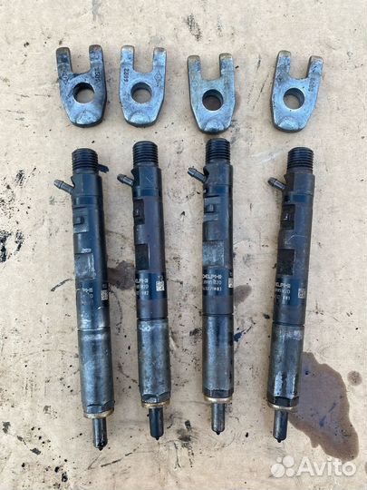 Топливная форсунка Renault Megane 3 1.5 k9k