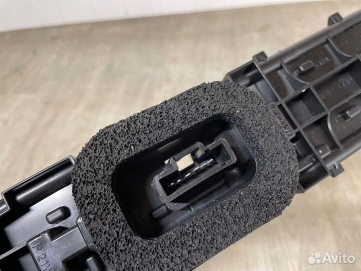 Фонарь задний Peugeot Partner 2008 2009 2010 2011