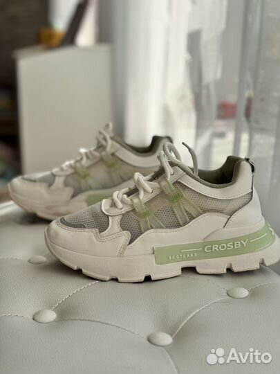 Кроссовки crosby 35,5
