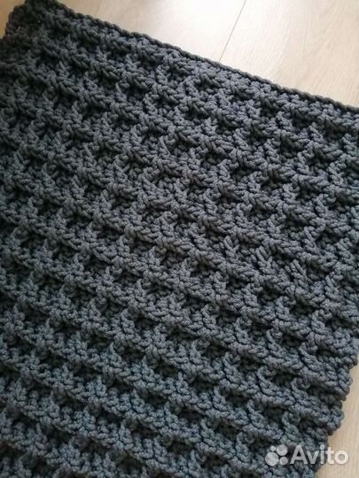Ковер вязаный ручной работы