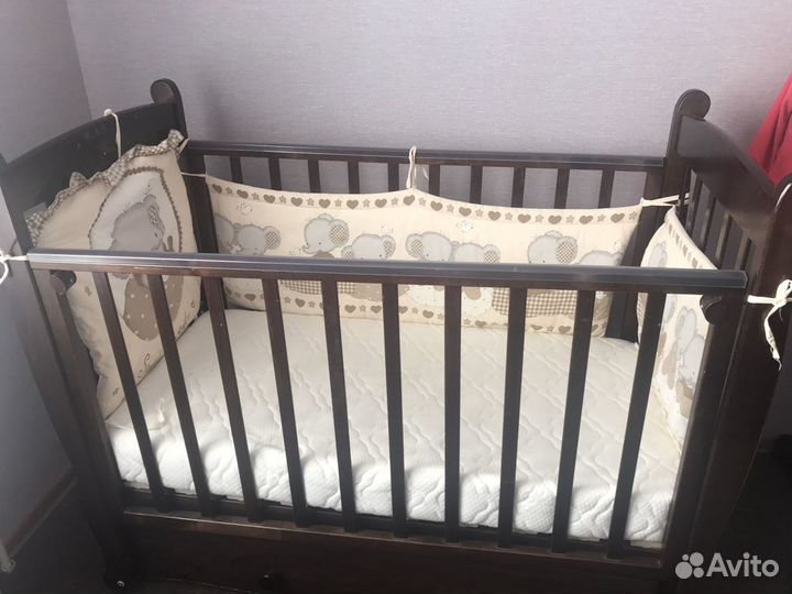 Кроватка детская