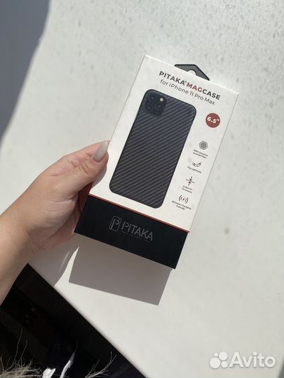 Чехол на iPhone 11 pitaka