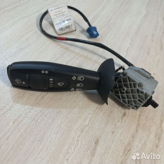 Подрулевой переключатель