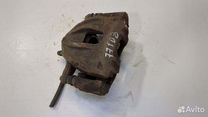 Суппорт Toyota Avensis 2, 2004