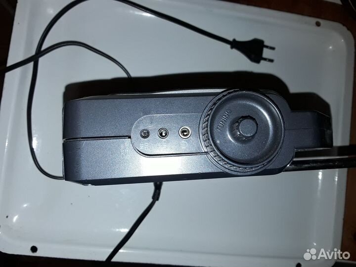 Радиоприемник ritmix RPR - 7011 с часами фонариком