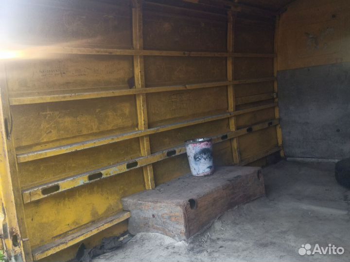 Mercedes-Benz T1 цельнометаллический, 1994