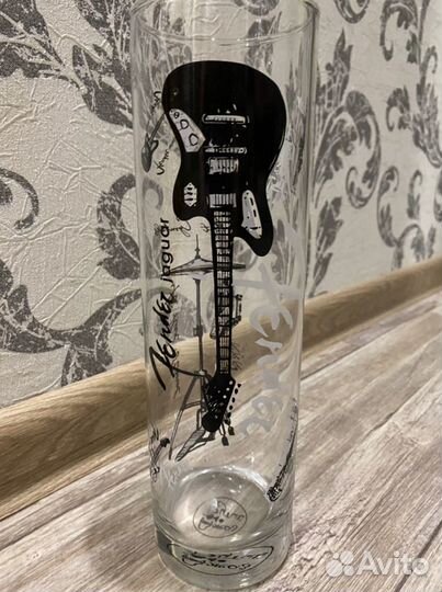 Ваза коллекционная джаз бутик с гитарой, ударными
