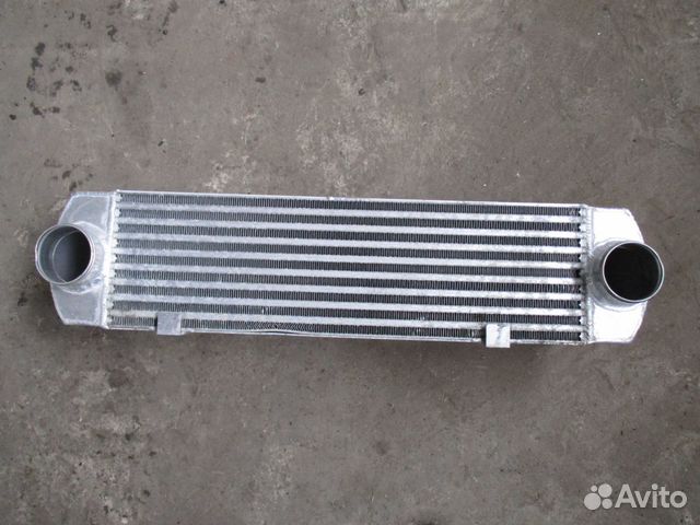 Е70 интеркулер под крылом 4. Интеркулер на бмв x2 2. Интеркулер бмв х5. Интеркулер на бмв x2 2. Интеркулеры бмв е 87.