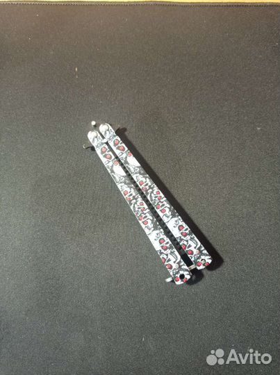 Нож бабочка расческа